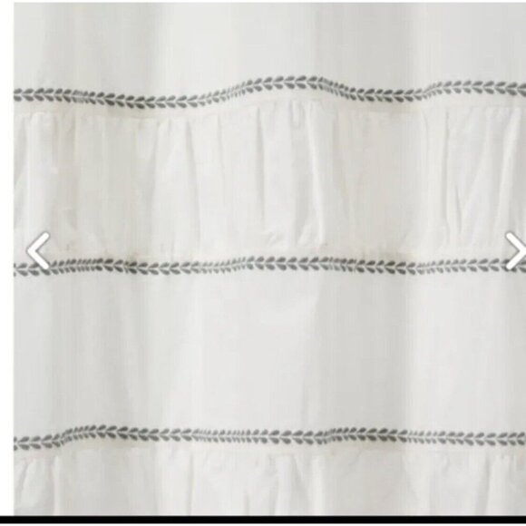Threshold 064-18-4810 Pieced Pleated Embroidered Shower‎ Curtain White Grey NEW - Picture 2 of 5